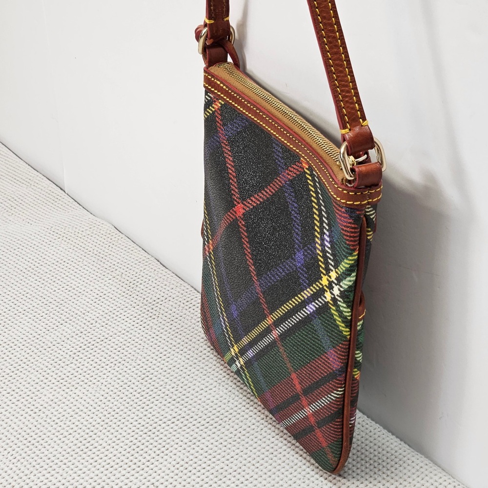 Dooney & Bourke Tartan Plaid Coated Canvas Leather Crossbody Bag Green Red Multi - Picture 16 of 16